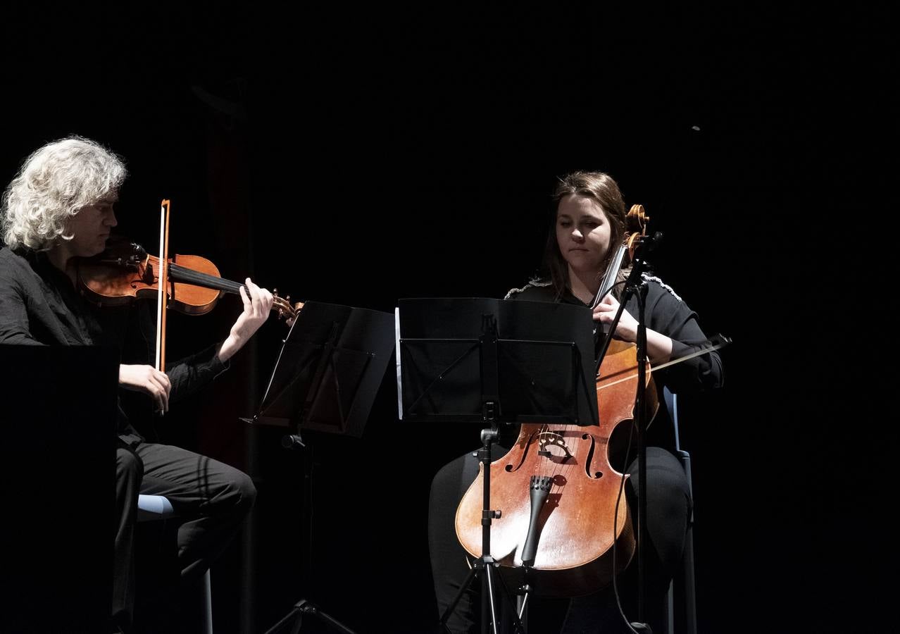 El centro cívico José Luis Mosquera acogió ayer el acto presidido por el alcalde de la ciudad, Óscar Puente