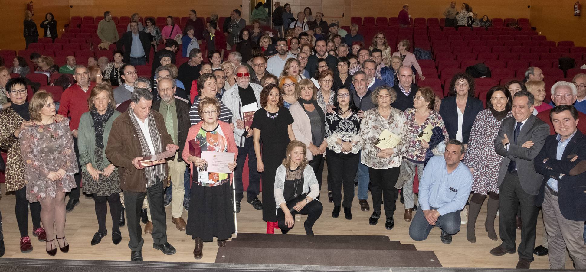 El centro cívico José Luis Mosquera acogió ayer el acto presidido por el alcalde de la ciudad, Óscar Puente