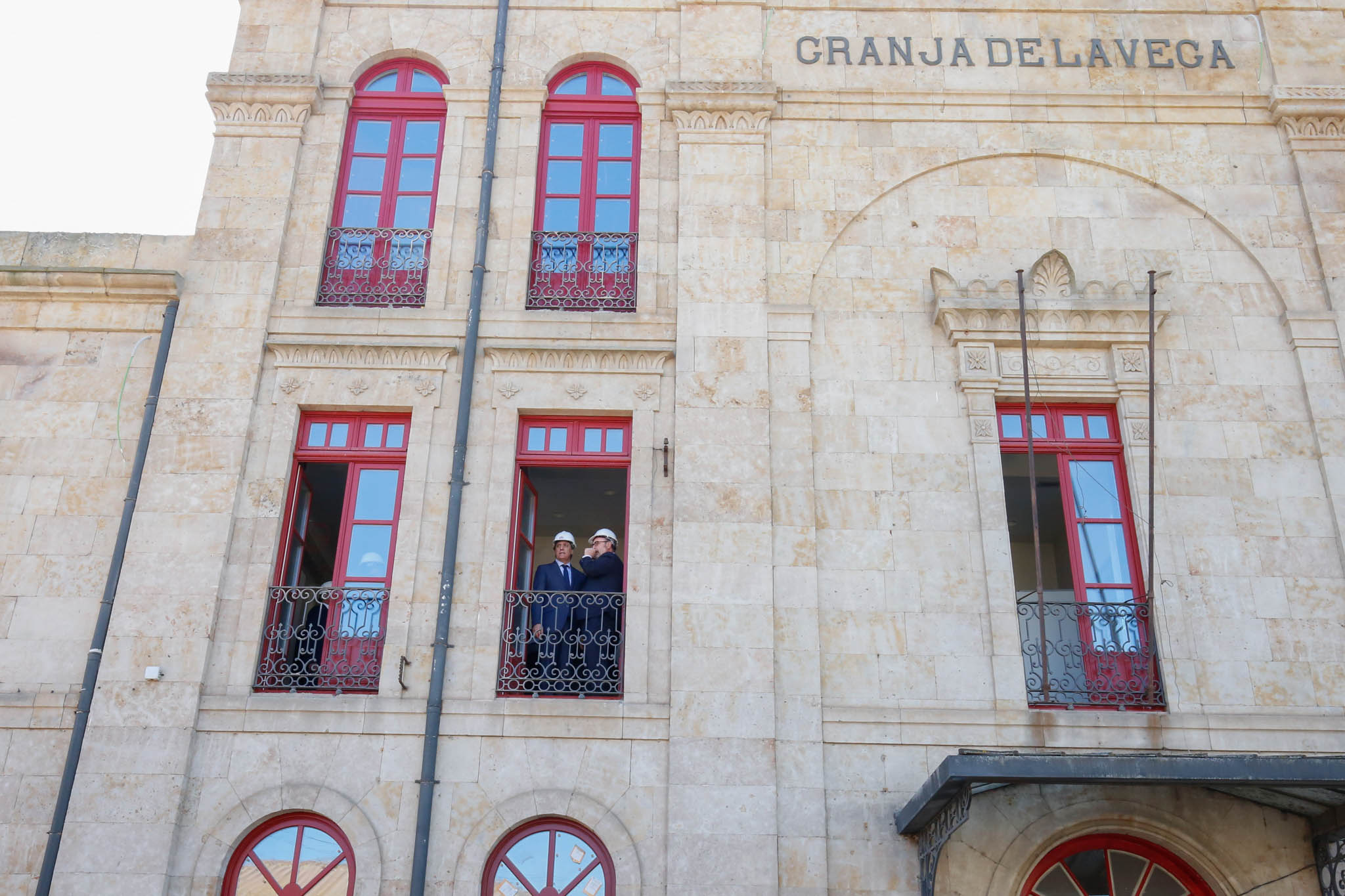 El complejo Granja Escuela del Centro Integrado de Formación Profesional Rodríguez Fabrés albergará a partir del próximo curso los ciclos de FP de Cocina, Restauración y Alojamiento, que se venían impartiendo en el edificio de la Fonda de la Vera Cruz, perteneciente al IES Vaguada de la Palma