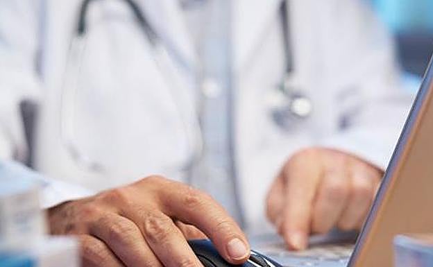 La Audiencia Provincial confirma la condena a una doctora MIR de Urgencias del Hospital de León por homicidio por imprudencia profesional