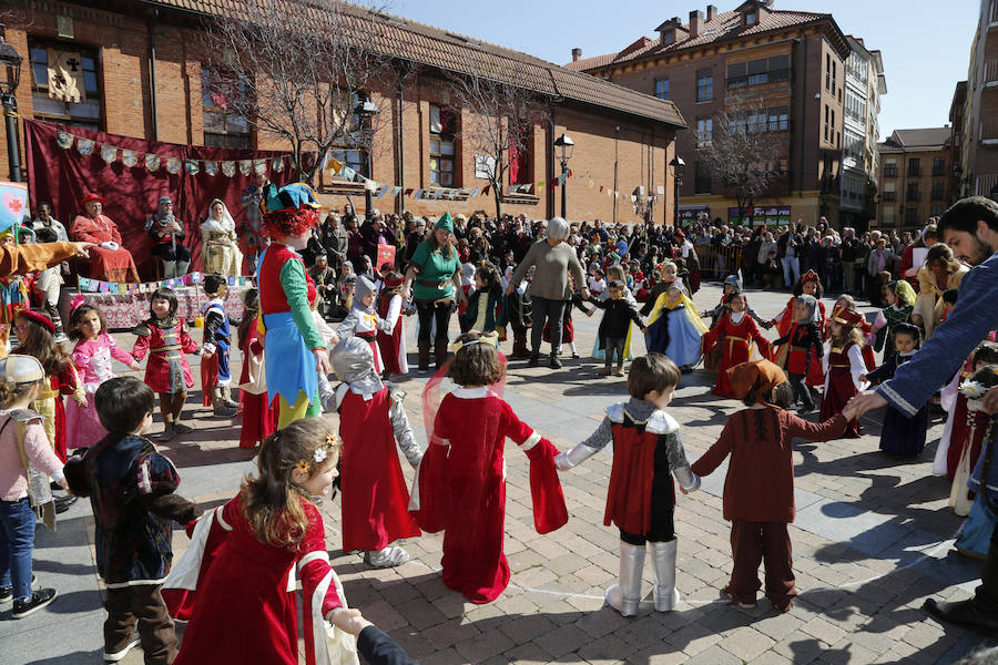 Fotos: El colegio Jorge Manrique realiza un carnaval de leyenda, con la boda de ¡El Cid¡