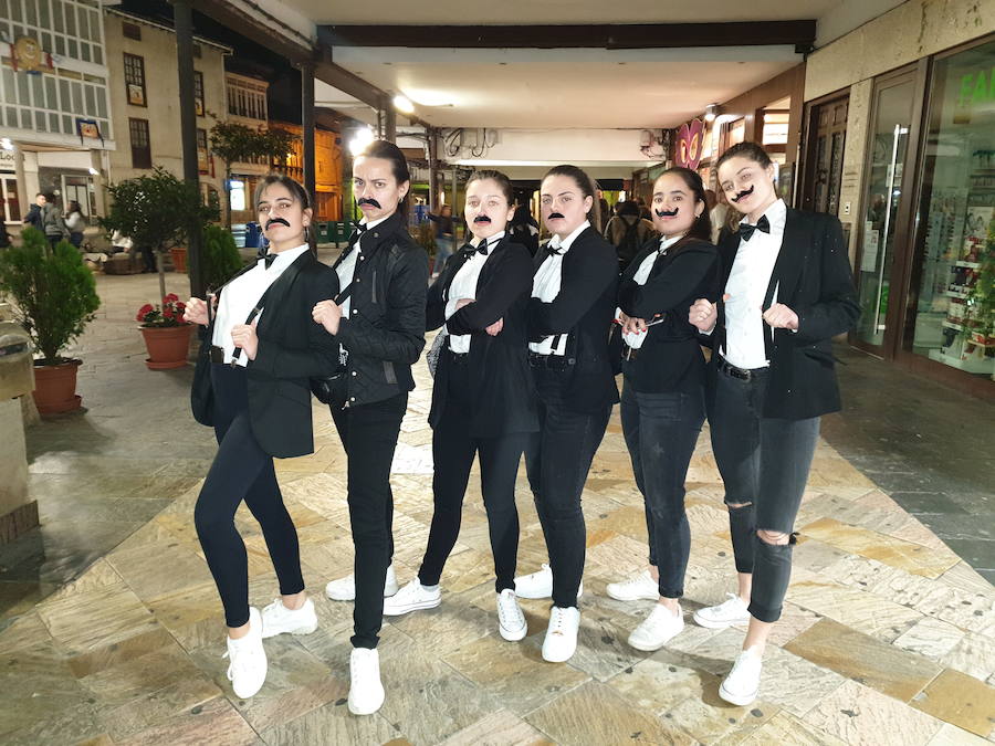 Fotos: Aguilar luce sus primeros y originales disfraces en el Carnaval de la Galleta