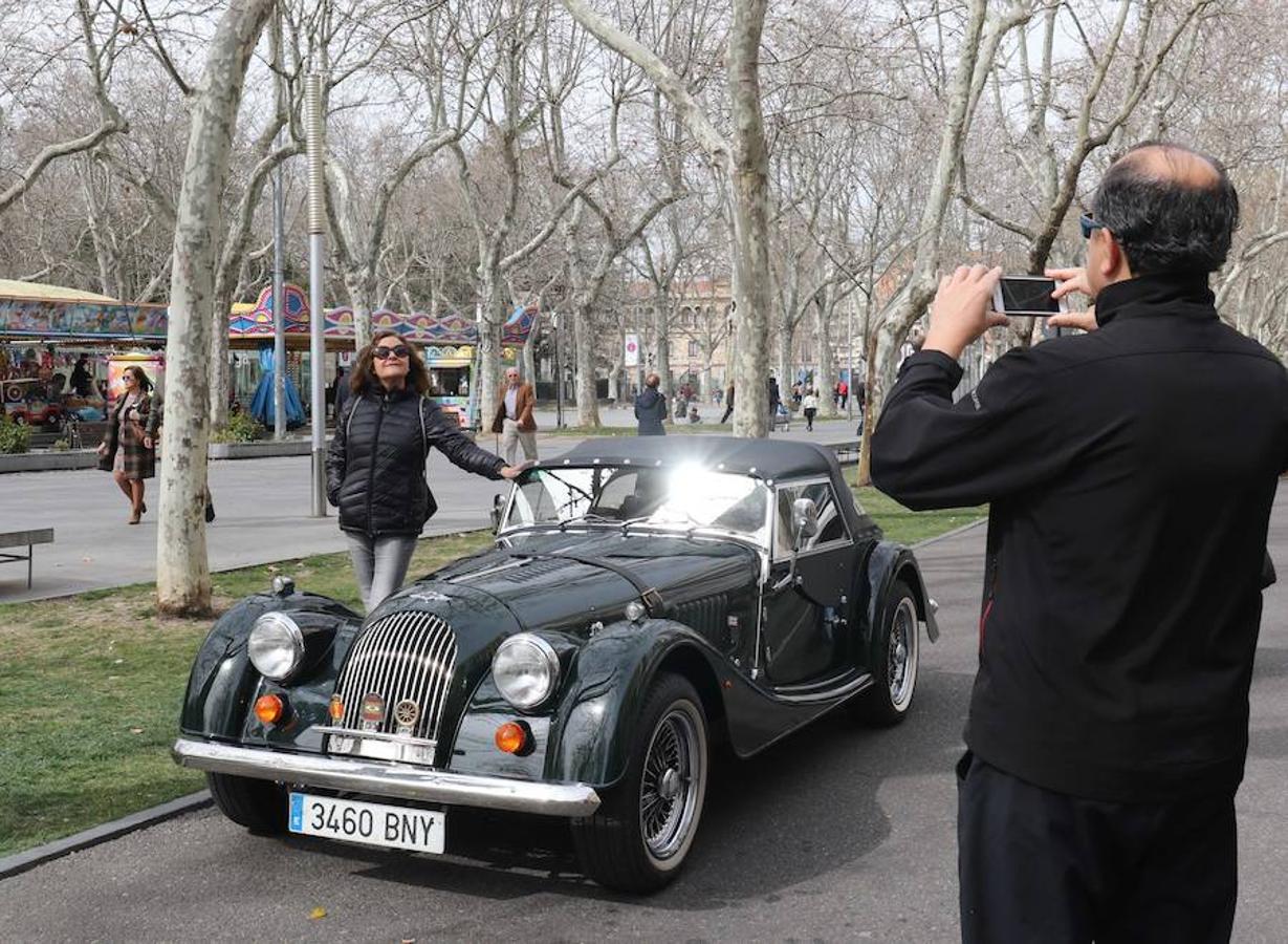Fotos: Carnaval motero y exhibición de coches clásicos en Valladolid