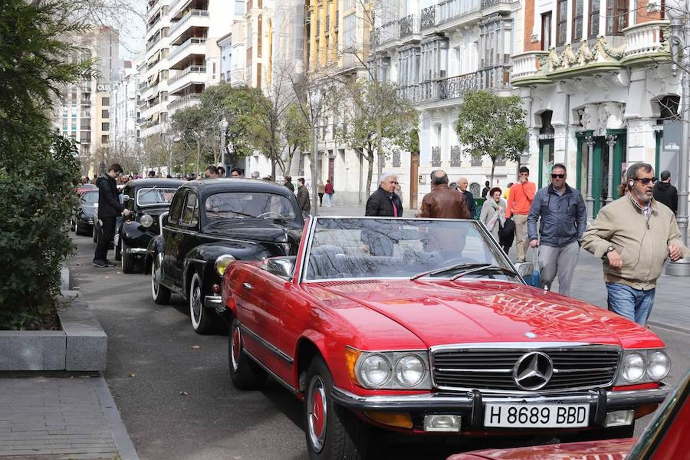 Fotos: Carnaval motero y exhibición de coches clásicos en Valladolid