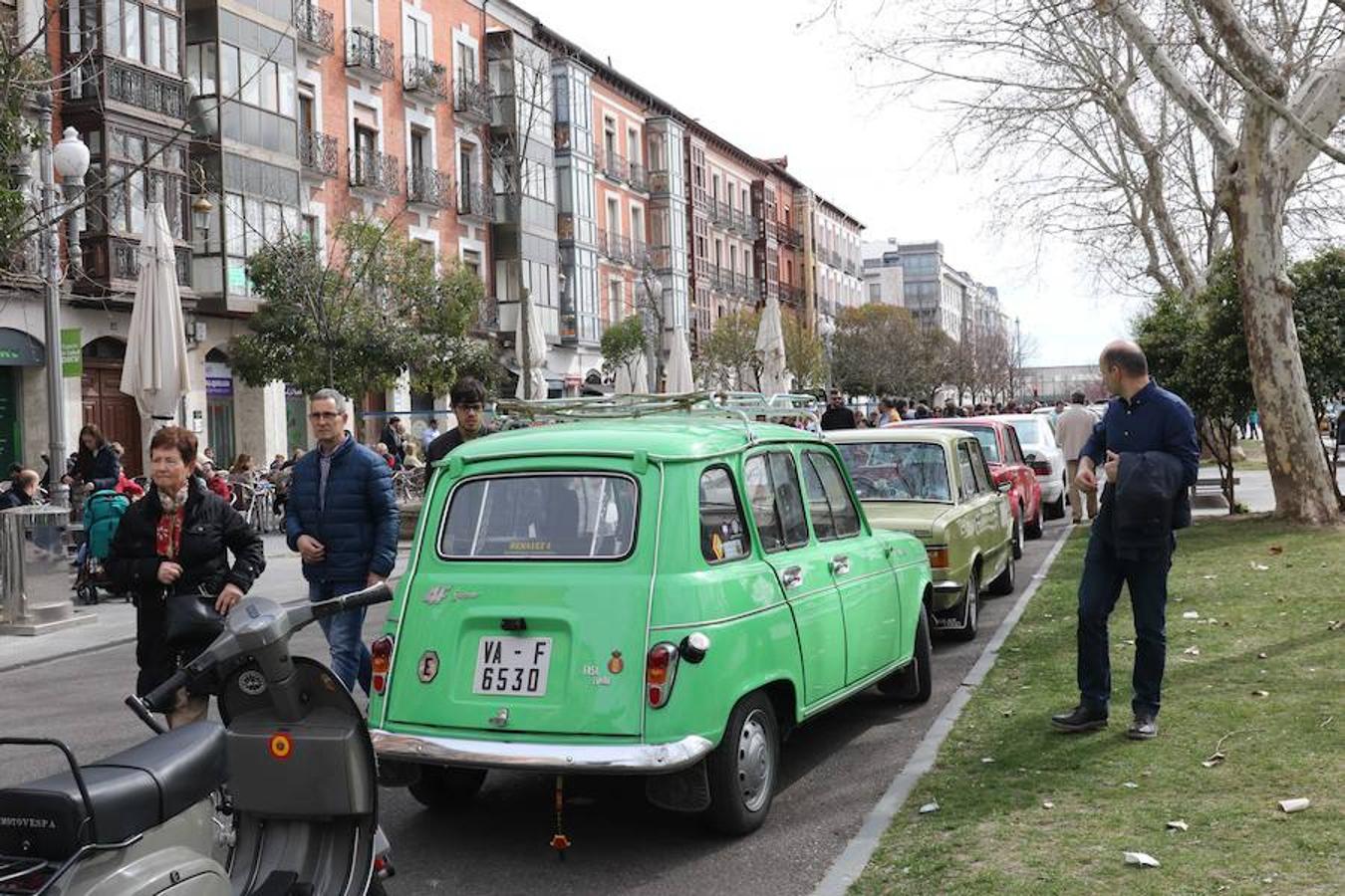 Fotos: Carnaval motero y exhibición de coches clásicos en Valladolid