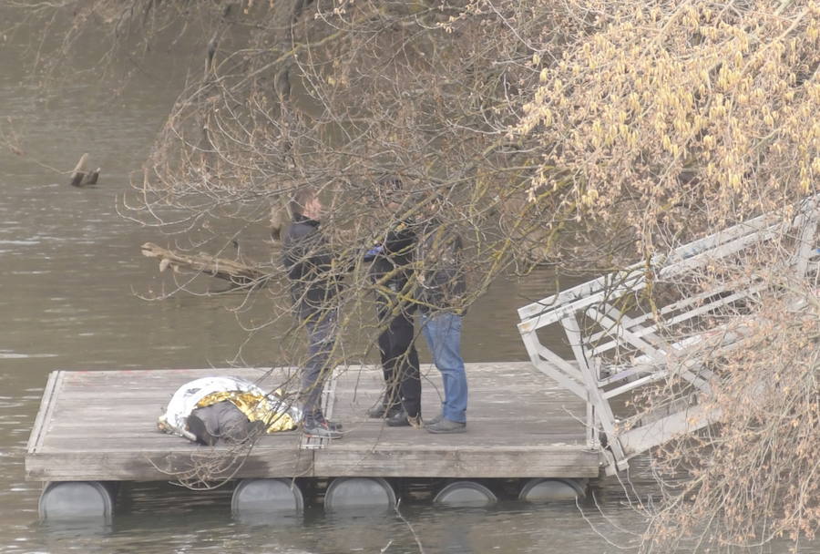 Fotos: Rescatan el cadáver de un hombre del Pisuerga en Valladolid