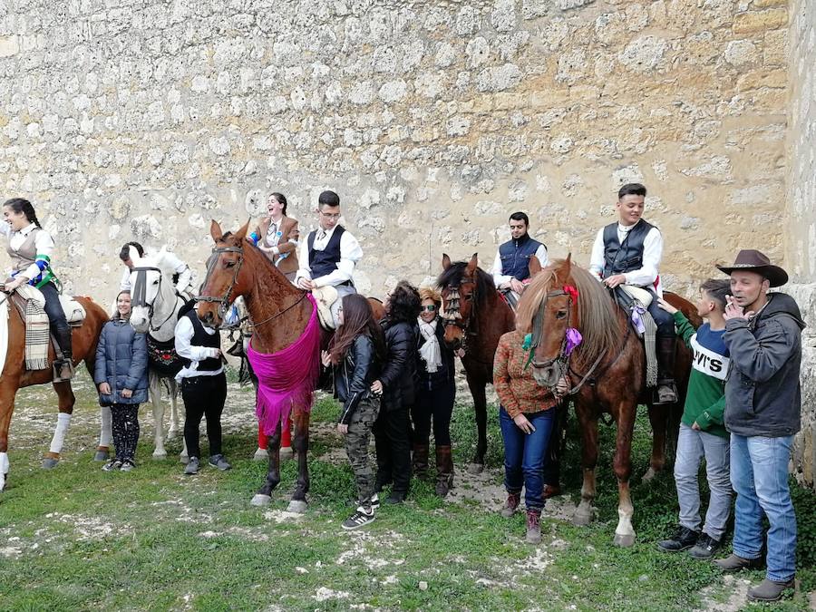 Fotos: Carrera de cintas de los quintos de Torrelobatón