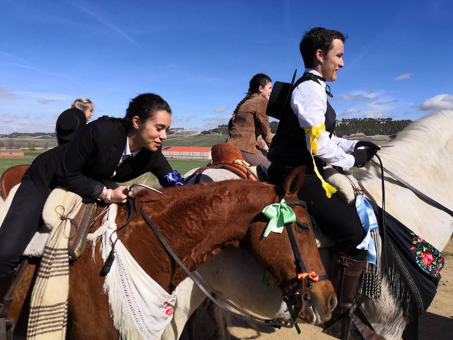 Fotos: Carrera de cintas de los quintos de Torrelobatón