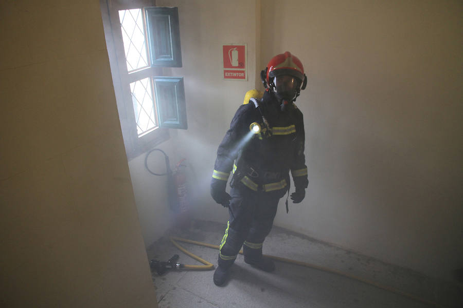 Fotos: Simulacro de incendio en el Alcázar de Segovia