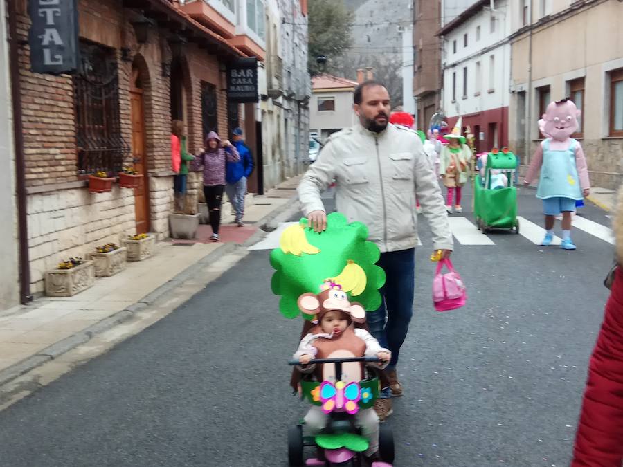 Fotos: Defile de Carnaval en Velilla