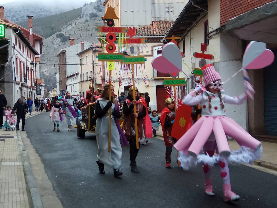 Fotos: Defile de Carnaval en Velilla