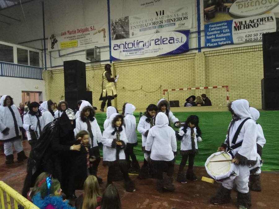 Fotos: Defile de Carnaval en Velilla