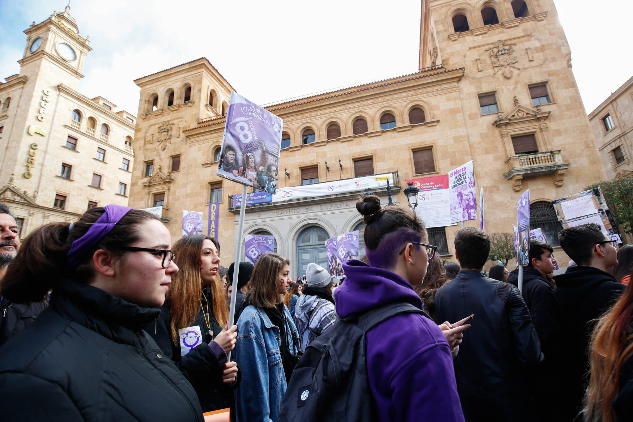 Fotos: Concentración estudiantil del 8-M en la plaza de los Bandos de Salamanca