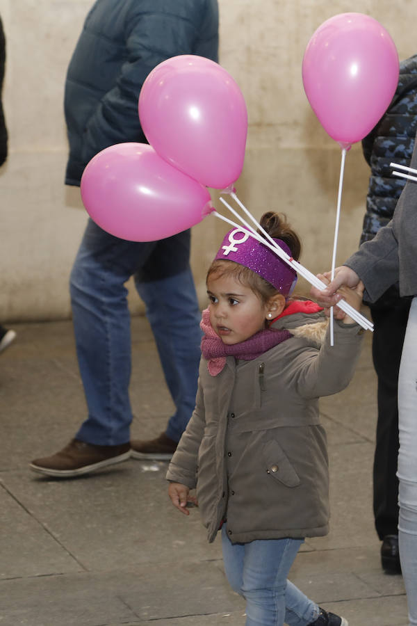 Fotos: Palencia se manifiesta en el Día de la Mujer