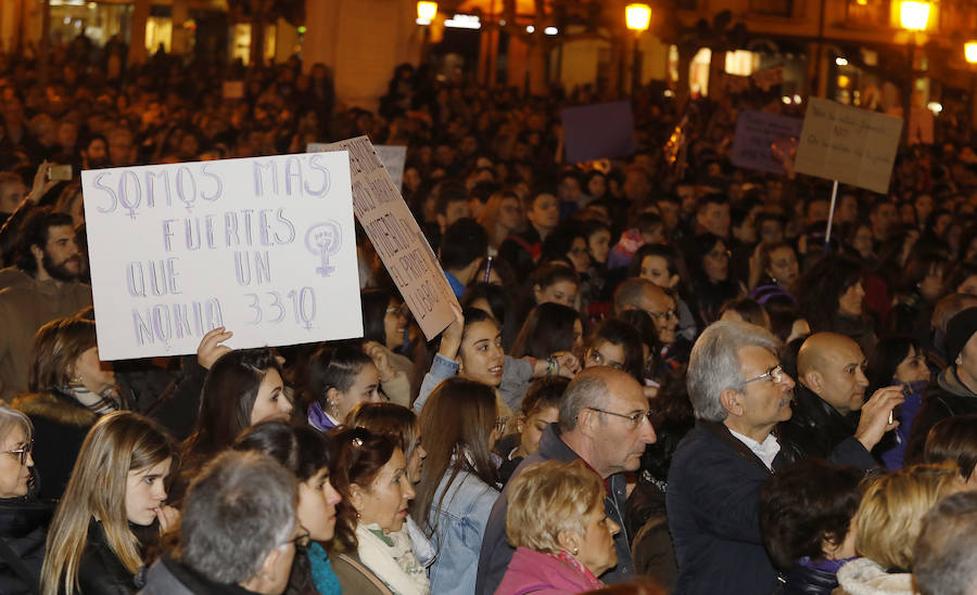 Fotos: Palencia se manifiesta en el Día de la Mujer
