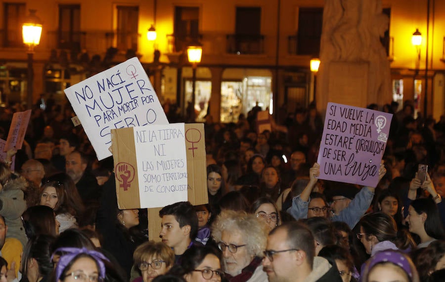 Fotos: Palencia se manifiesta en el Día de la Mujer
