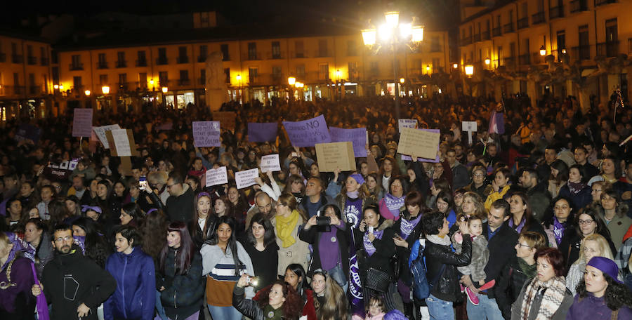 Fotos: Palencia se manifiesta en el Día de la Mujer