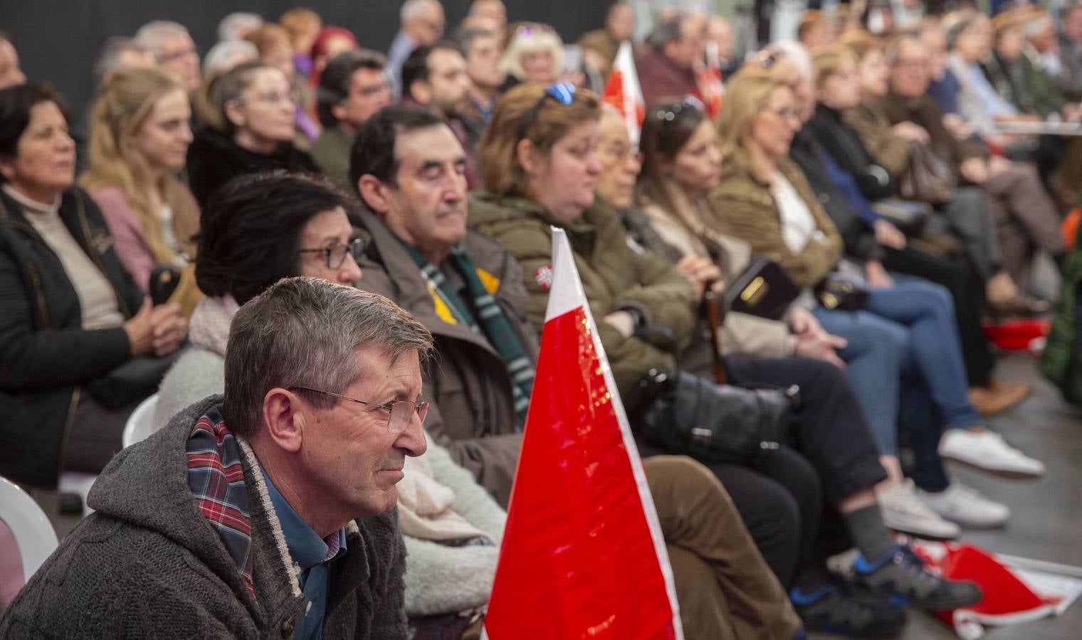 En la Feria de Muestras, donde tuvo lugar el encuentro, el líder del PSOE reivindicó al PSOE «como el partido que une, frente la confrontación, la mentira y la crispación de Ciudadanos y PP»