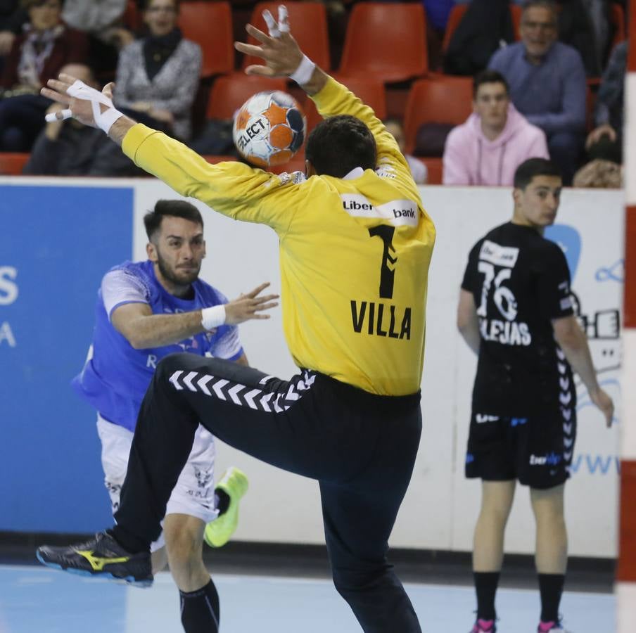 El equipo vallisoletano derrota al conjunto cántabro gracias a su buena defensa y a sus momentos de fluidez en ataque