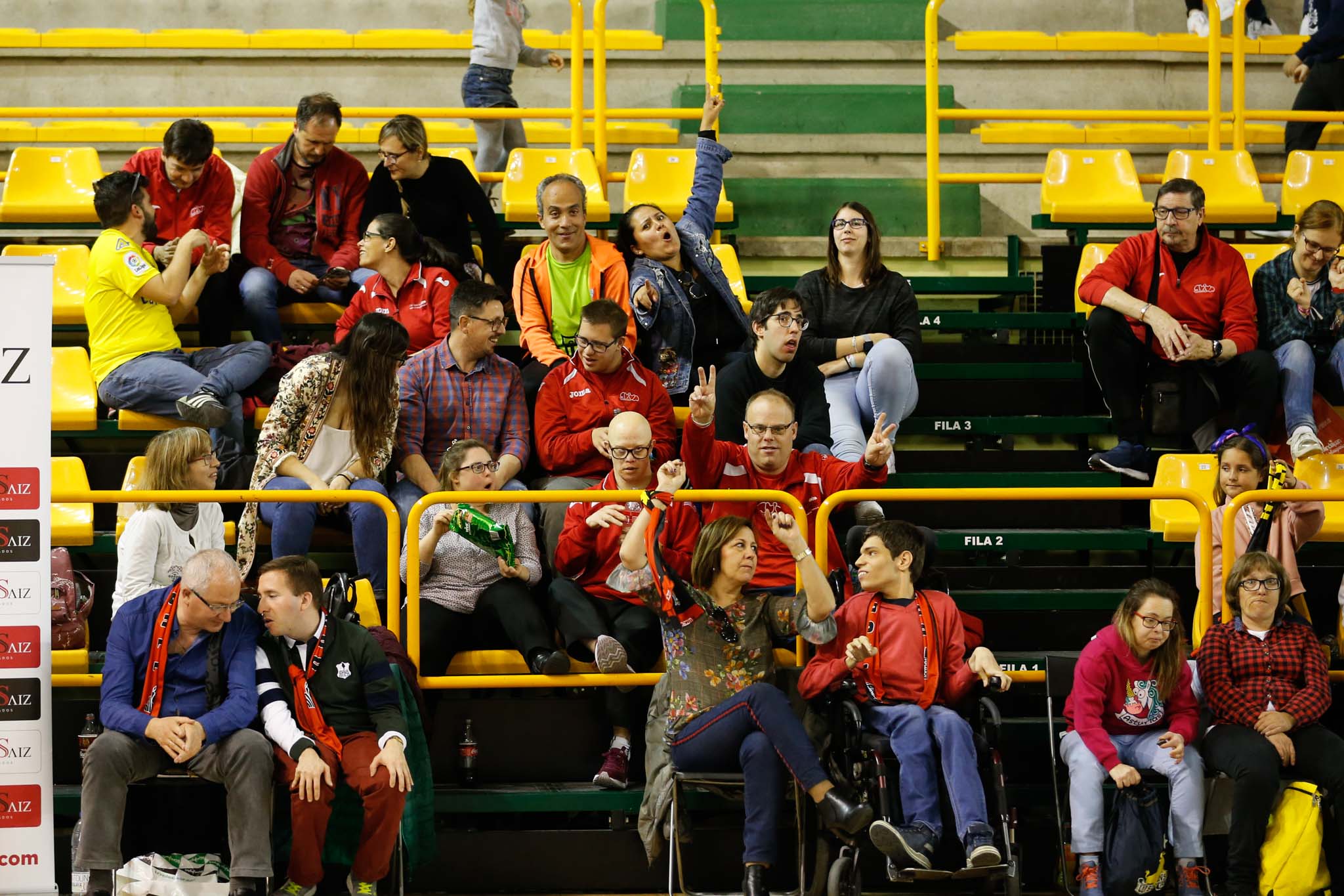 El equipo salmantino suma su quinta victoria y abandona el farolillo rojo del grupo de la permanencia