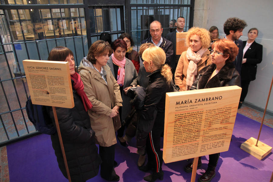 Fotos: La ministra de Justicia visita la exposición &#039;Pasos sin Tierra&#039; y el Memorial Democrático en La Cárcel Centro de Creación