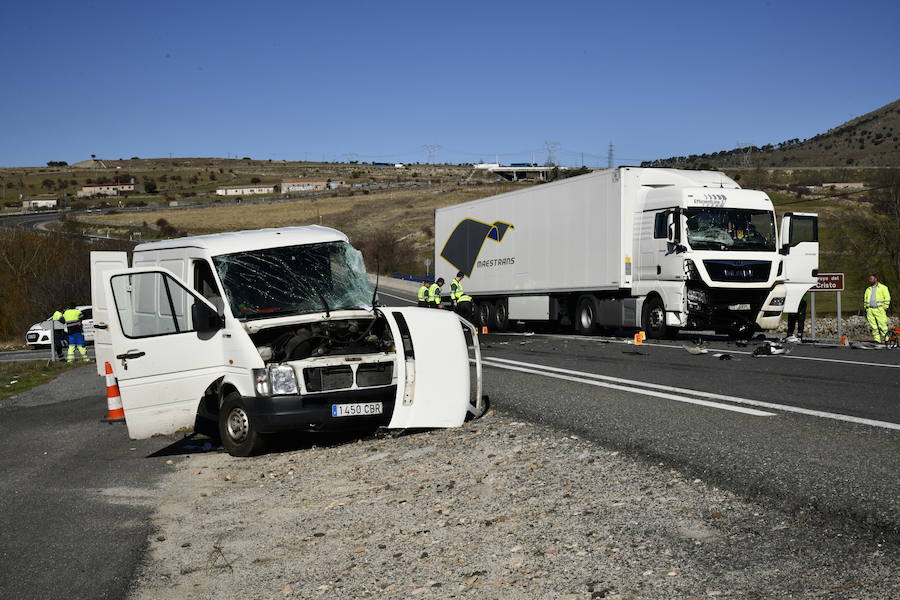 Fotos: Accidente mortal en la N-VI en El Espinar