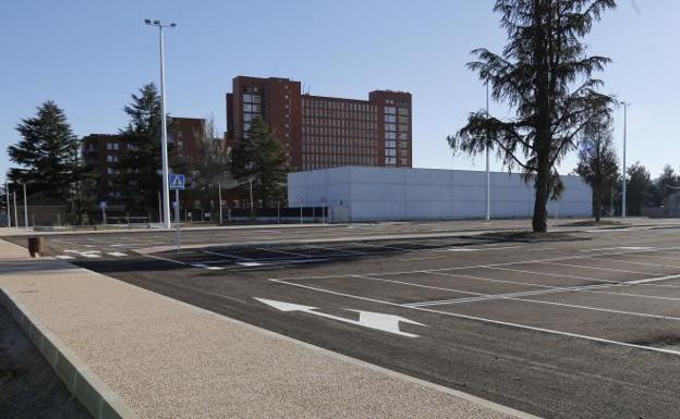 Aparcamiento del hospital de Palencia. 