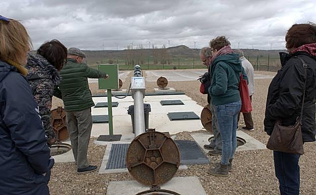 Técnicos de los ayuntamientos de los municipios vallisoletanos, en la depuradora de Villaviudas. 