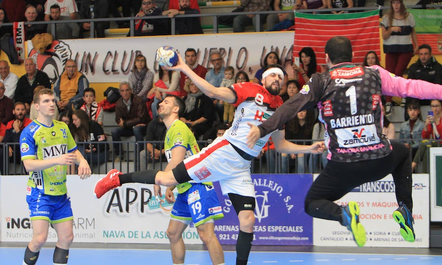 Fotos: Balonmano Nava - Zamora
