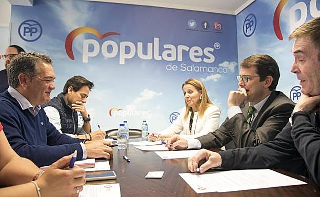 Reunión de ayer entre la plataforma y los responsables del PP. 