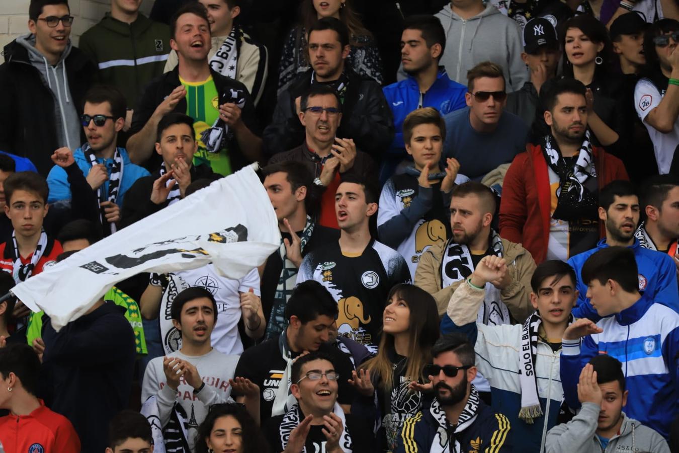 Fotos: Partido entre el Unionistas y Fuenlabrada