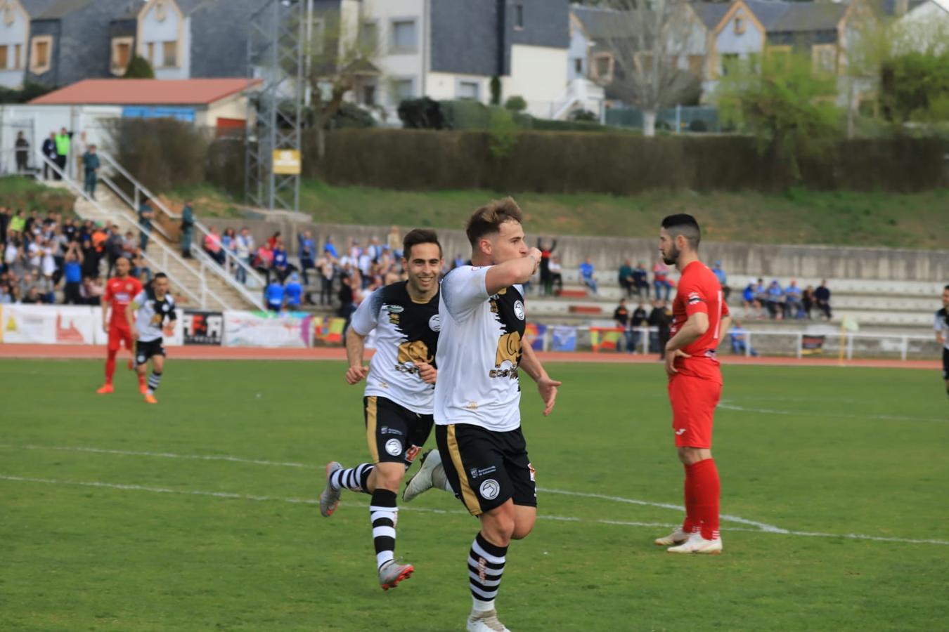 Fotos: Partido entre el Unionistas y el Fuenlabrada (2/2)