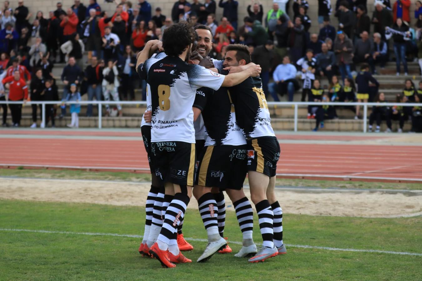 Fotos: Partido entre el Unionistas y el Fuenlabrada (2/2)