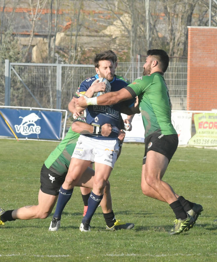 Partido de rugby entre el VRAC Quesos Entrepinares y el Gernika, que se saldó con un empate a 27.