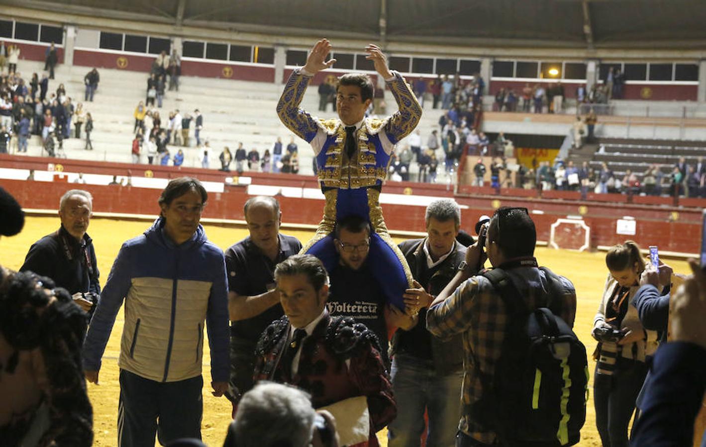 Corrida toros en la plaza vallisoletana de La Flecha (Arroyo de la Encomienda).