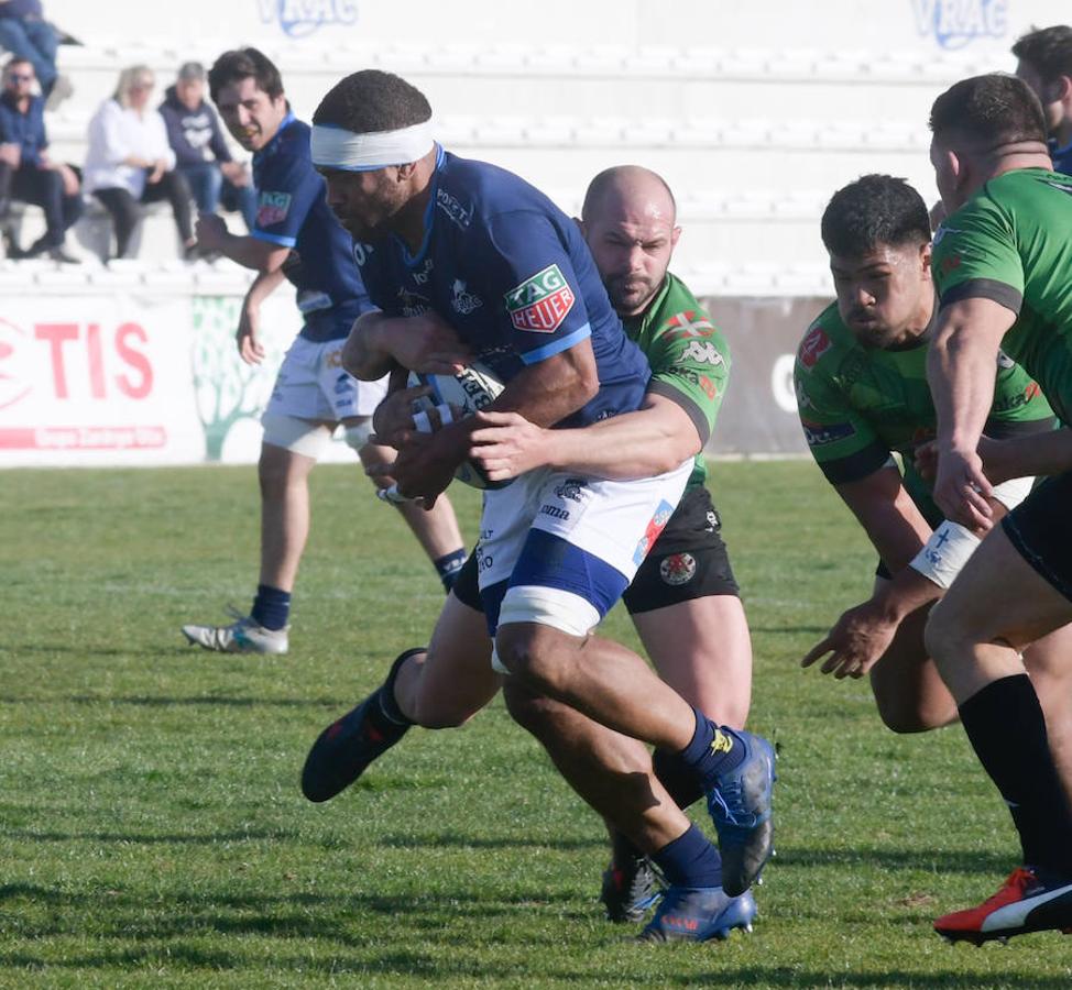 Partido de rugby entre el VRAC Quesos Entrepinares y el Gernika, que se saldó con un empate a 27.