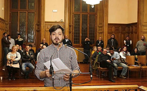 El hostelero Juan Rodríguez-Bolardo interviene en el pleno.