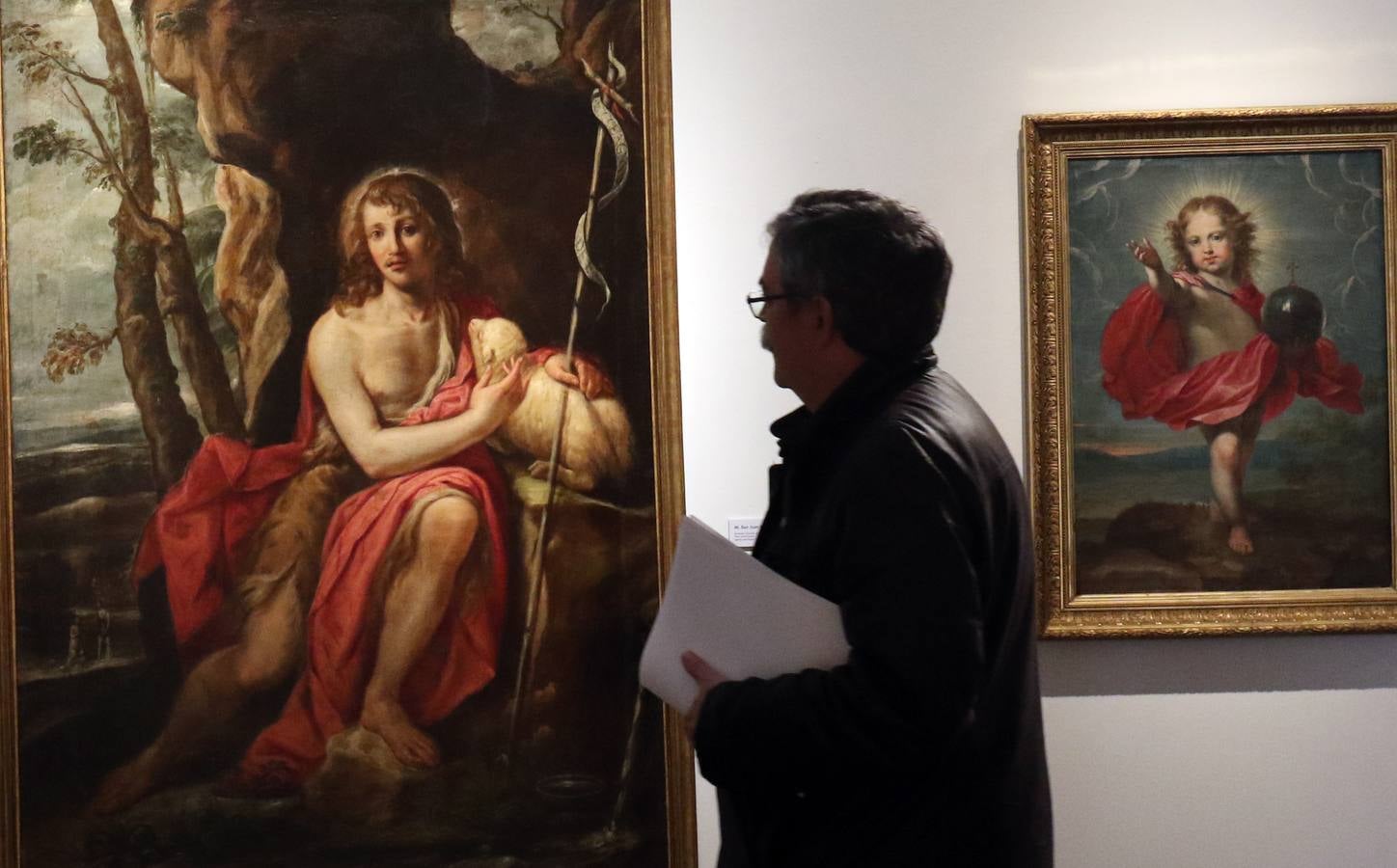 La muestra, abierta hasta el 23 de abril, repasa la visión de artistas como Juan de Juni, Berruguete o Santiago Bellido y Pedro Guerra 