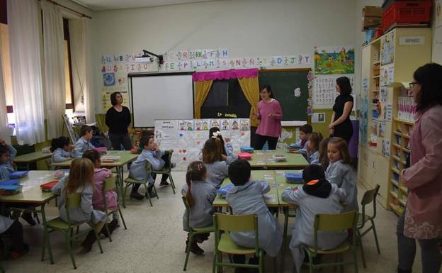 Actividad realizada ayer con los alumnos de Infantil del CEIP Filiberto Villalobos. 