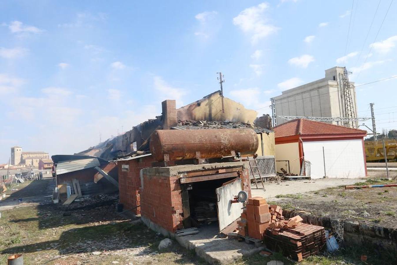 Fotos: Las imágenes del Albergue Canal de Castilla de Frómista tras el incendio