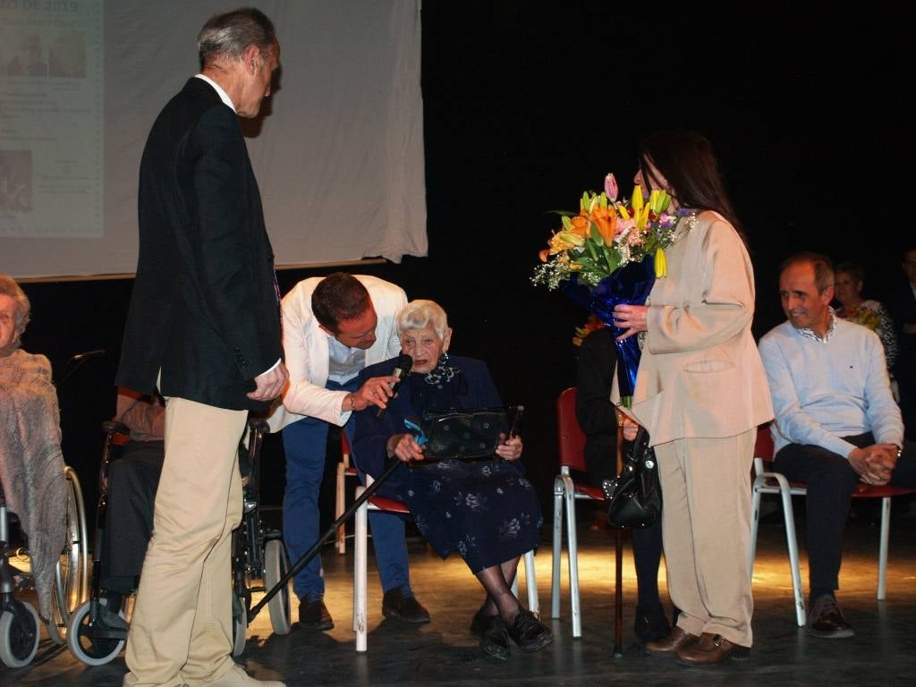 Fotos: Galería del homenaje a los vecinos centenarios en San Miguel del Arroyo