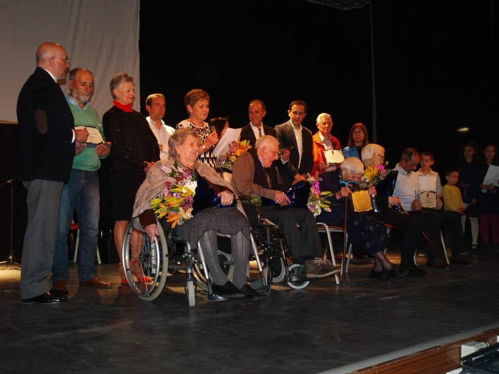 Fotos: Galería del homenaje a los vecinos centenarios en San Miguel del Arroyo