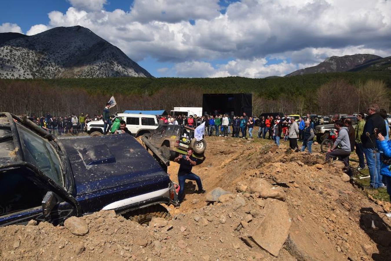 Fotos: Velilla del Río Carrión vive la I Ruta Minera 4x4 en