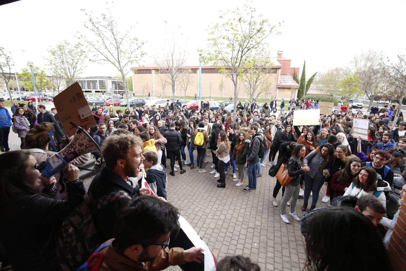 Fotos: Protesta de los estudiantes de Medicina en Salamanca