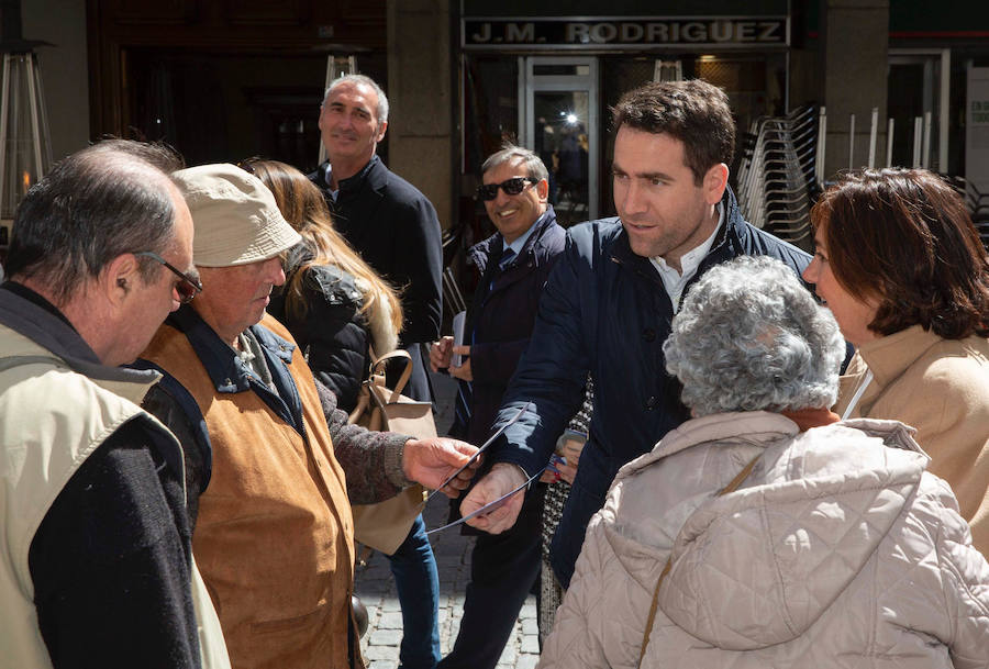 Fotos: El secretario general de PP visita Segovia