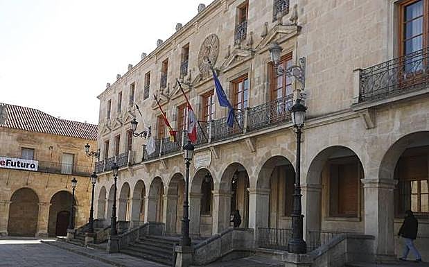 Fachada del Ayuntamiento de Soria.