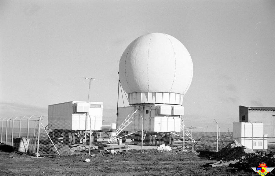 Rádar meteorológico, instalado por científicos y técnicos soviéticos en octubre de 1979 al borde de la carretera de León, en las proximidades de la Base Aérea de Villanubla.
