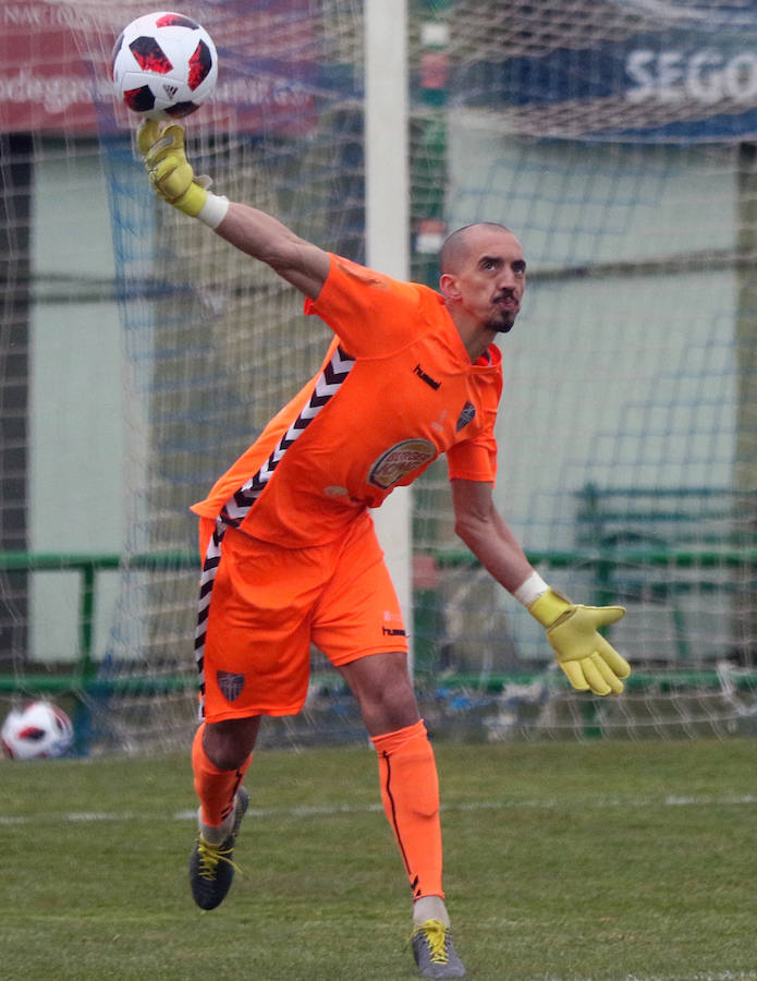 Fotos: Victoria de la Gimnástica Segoviana ante el Numancia B (3-2)