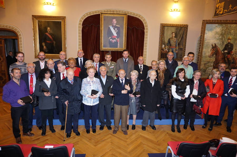 Fotos: Recital poético para celebrar el 75 aniversario del primer pregón de las Siete Palabras