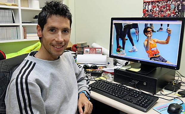 Javi Guerra, durante una visita a la redacción de El Norte.